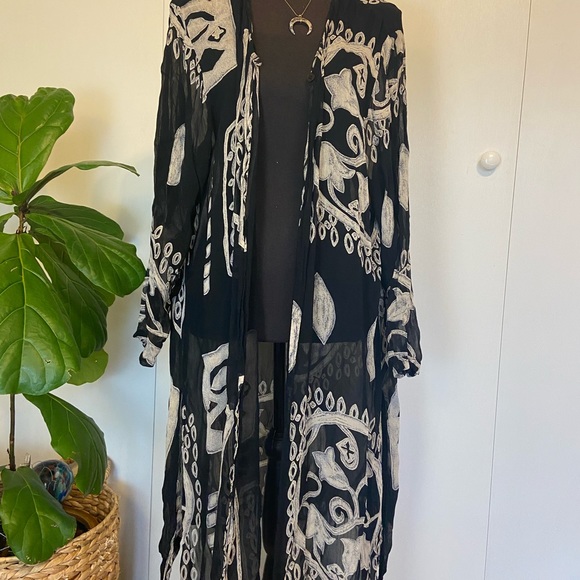 Sarong Style Long Sleeve Cover Up | Sarong | - Picture 2 of 7